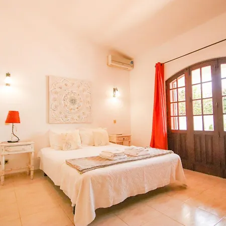 Villa Isabel - Com Piscina Aquecivel E Bbq Em *