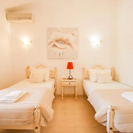 Villa Isabel - Com Piscina Aquecivel E Bbq Em