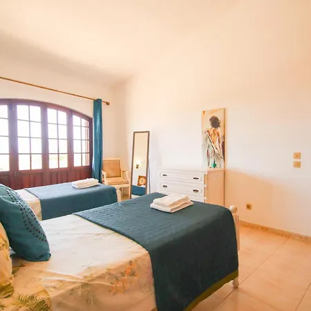 Isabel - Com Piscina Aquecivel E Bbq Em Villa *