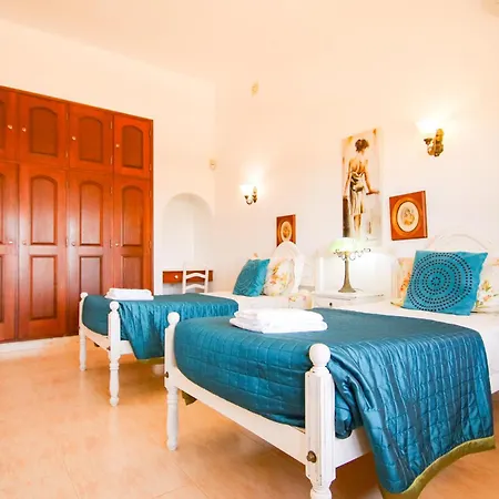 Villa Isabel - Com Piscina Aquecivel E Bbq Em Carvoeiro (Lagoa)